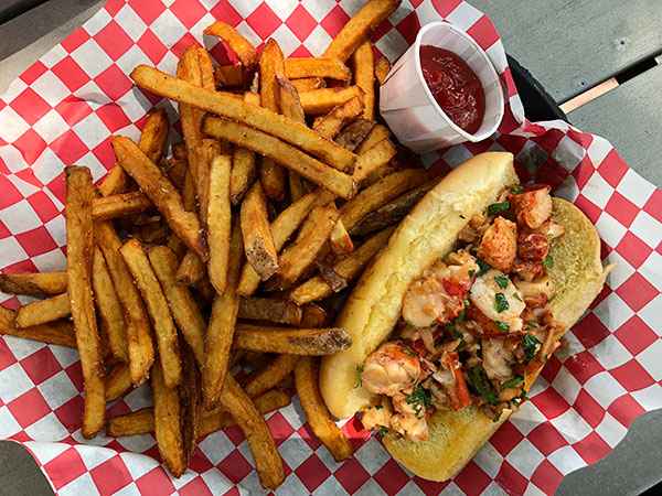 treehouse lobster roll